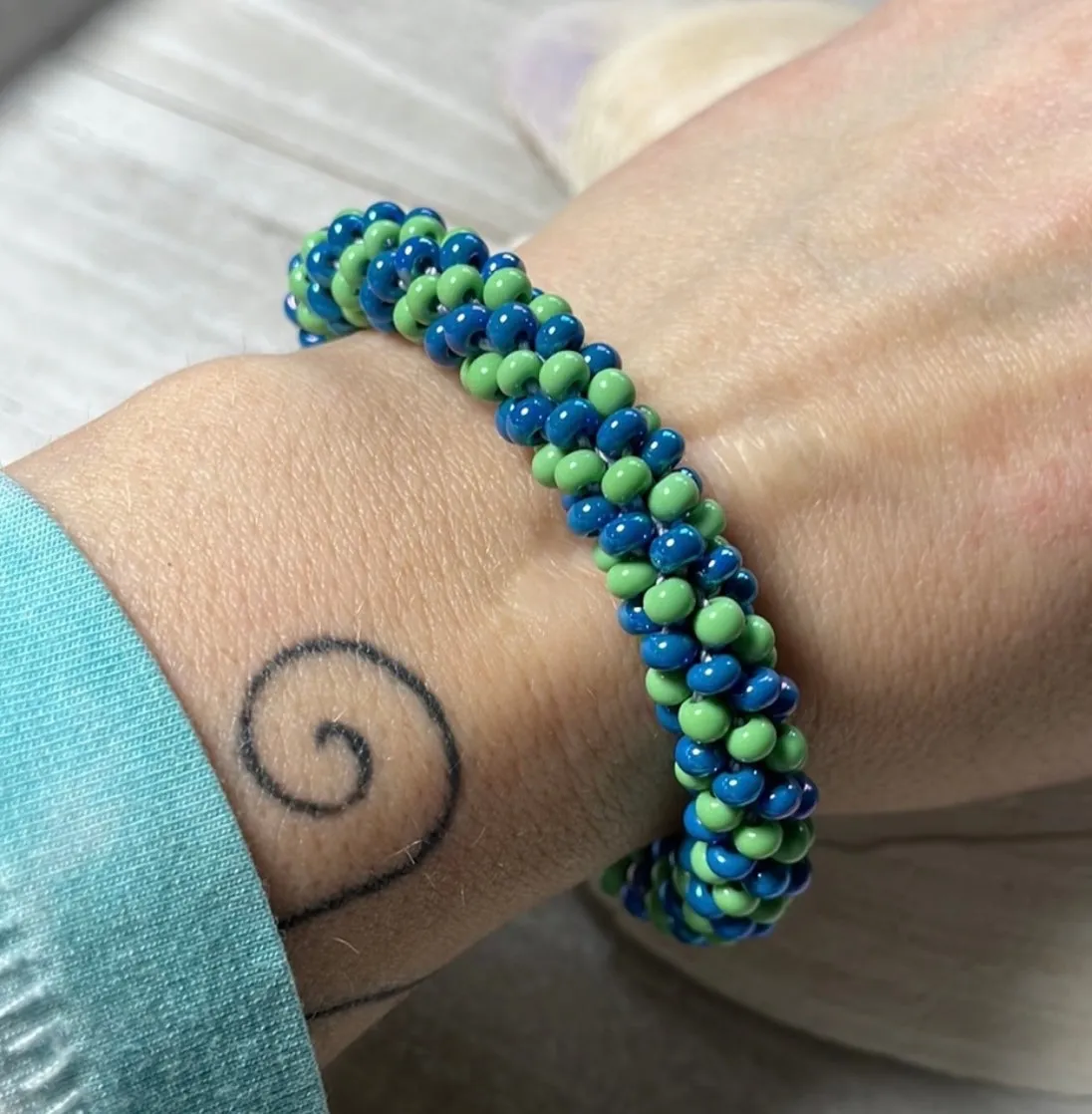 Blue green twist