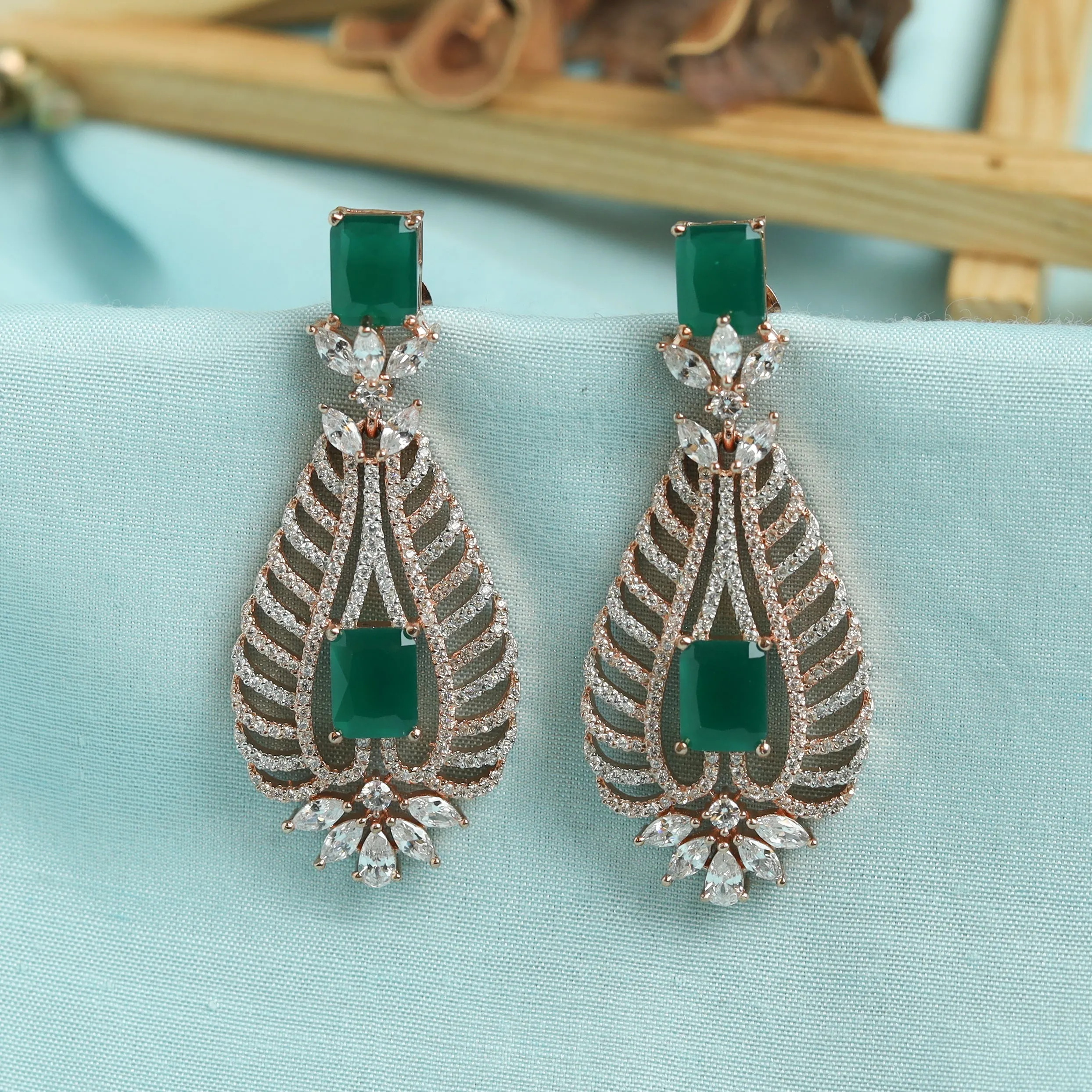 Green Zircon/AD Earring 16435-3582