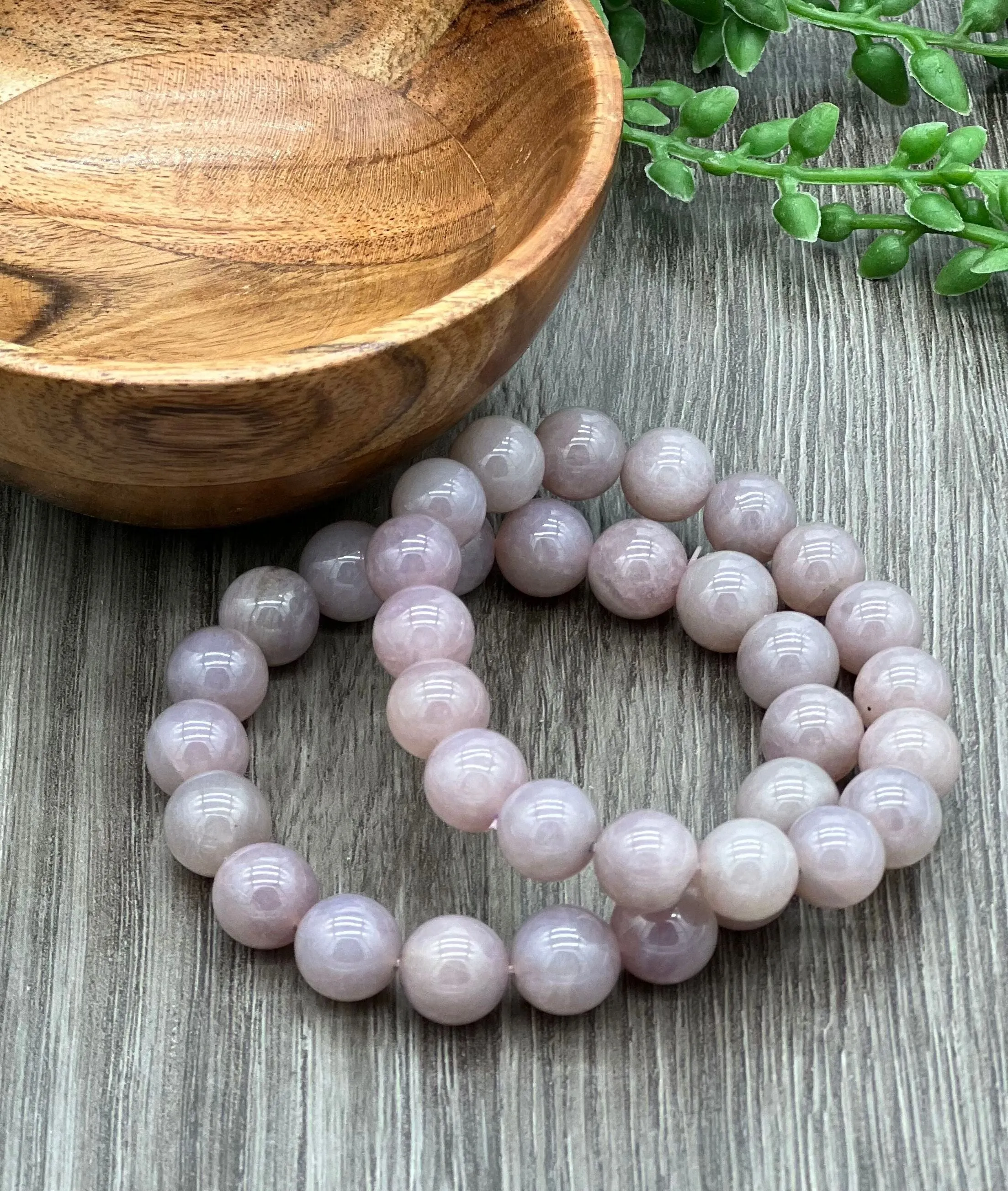 Lavender Quartz Bracelet