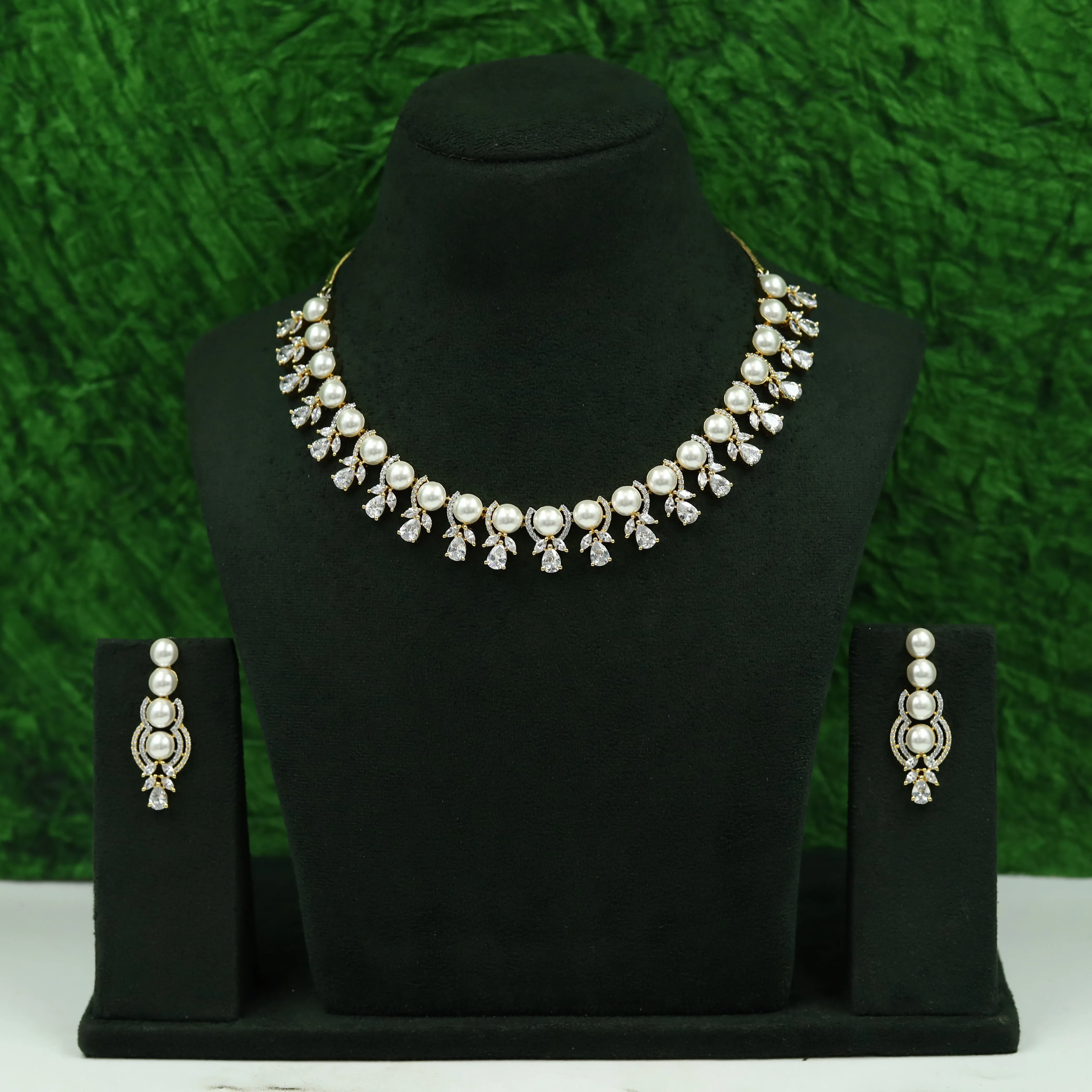Round Neck Pearl Zircon/AD Necklace Set 16587-31