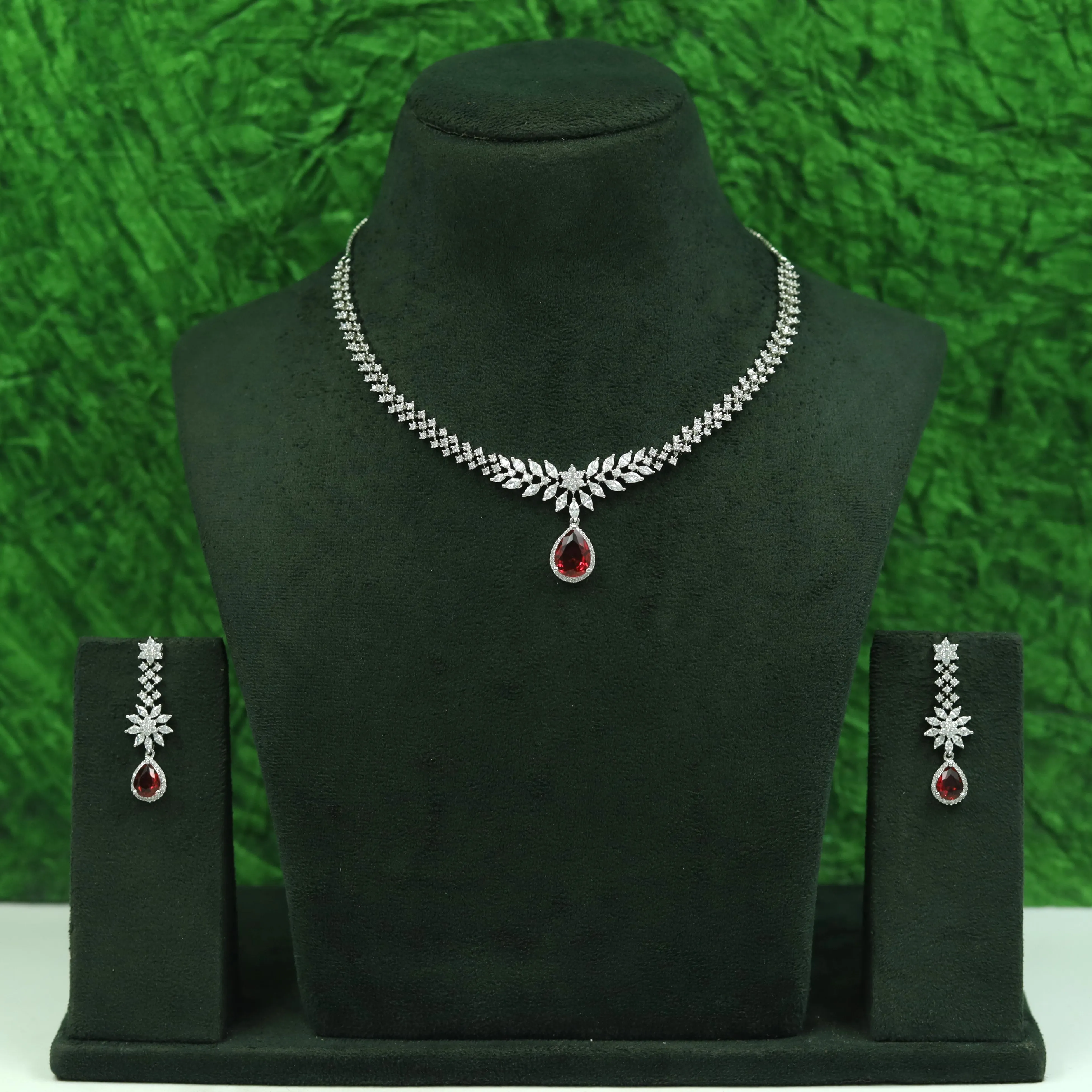 Round Neck Zircon/AD Necklace Set 16905-08