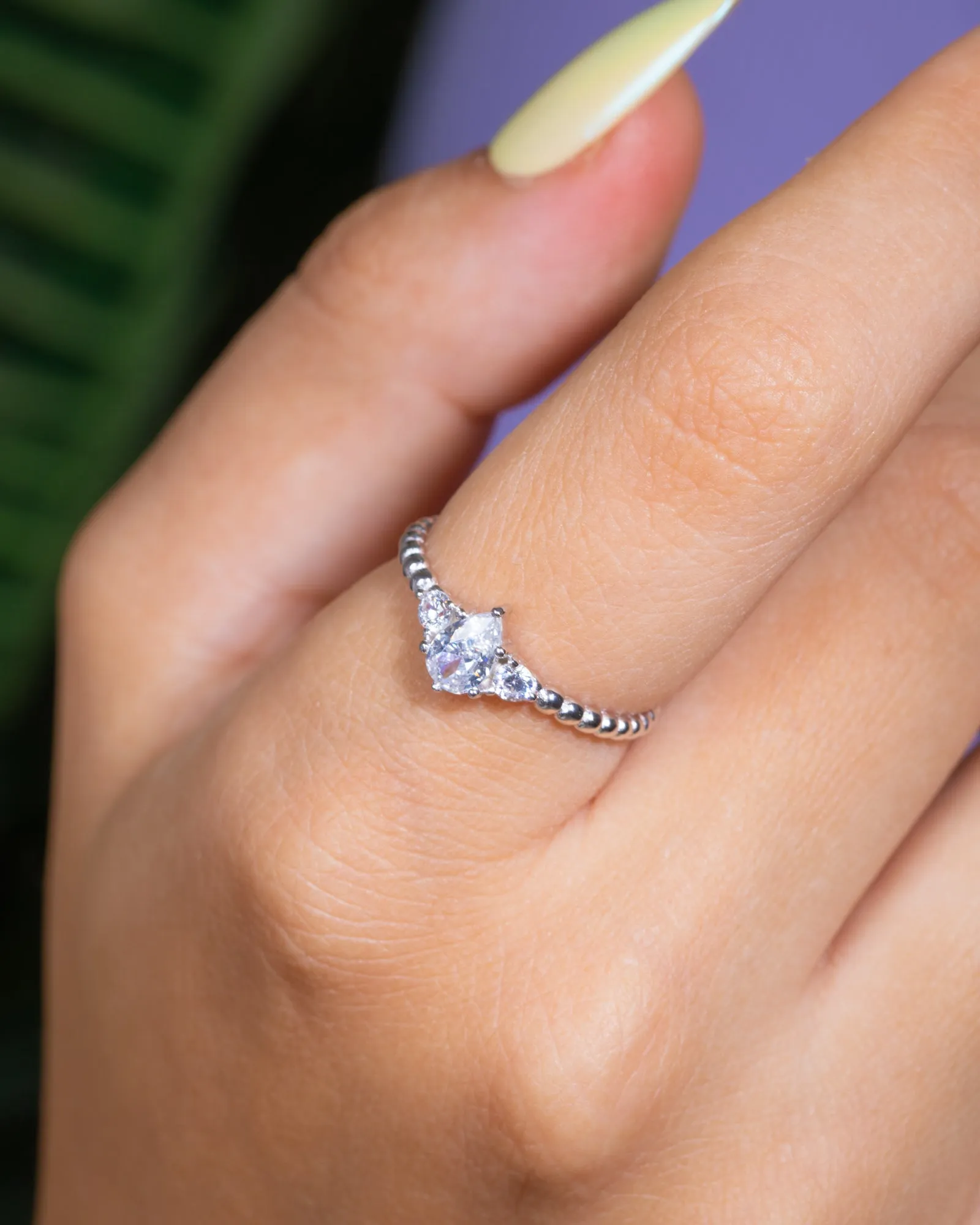Zircon Oval (02) R